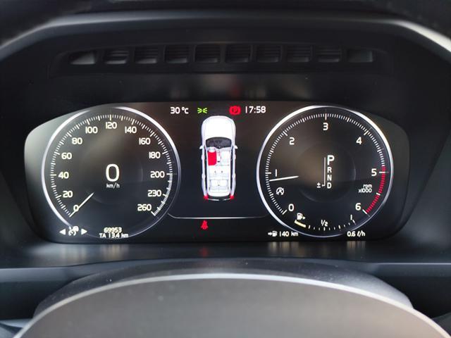 VOLVO XC90 D5 AWD Geartronic 7 posti Momentum GAR.INCL.