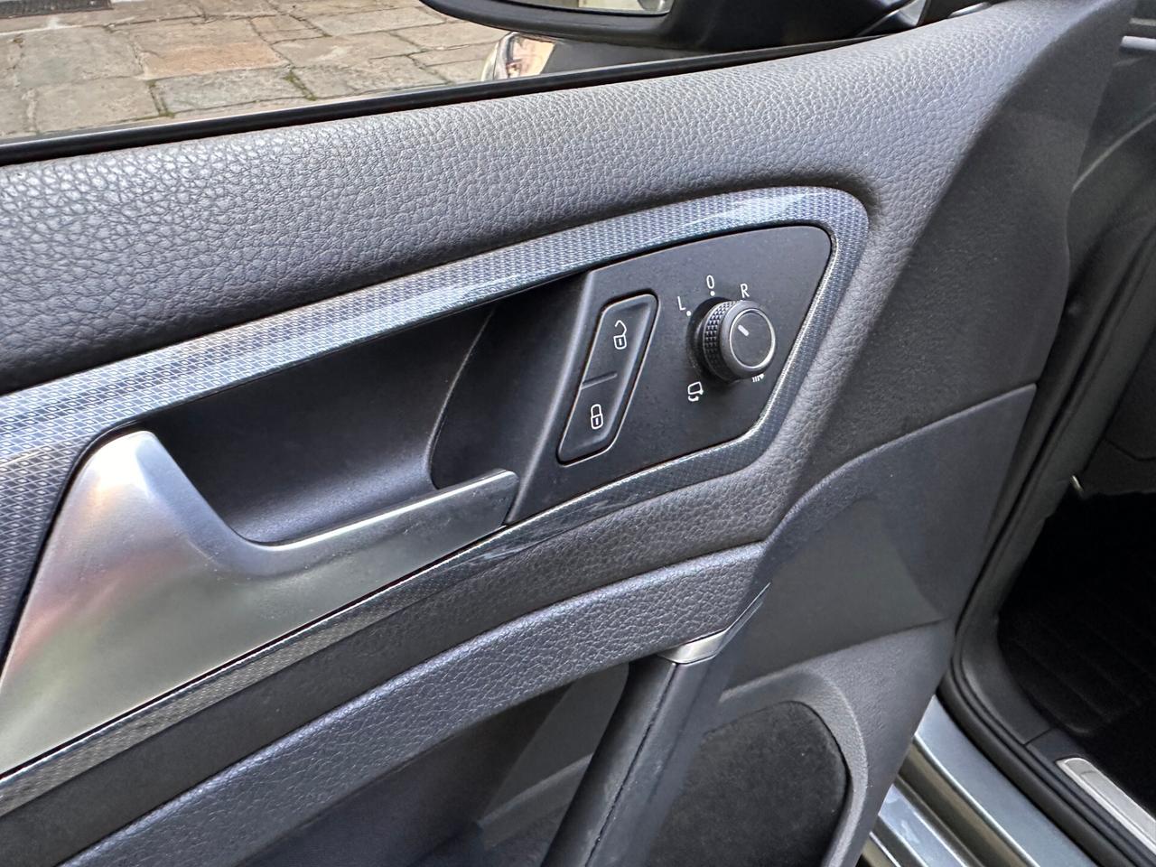 Volkswagen Golf 1.0 TSI *R-LINE*