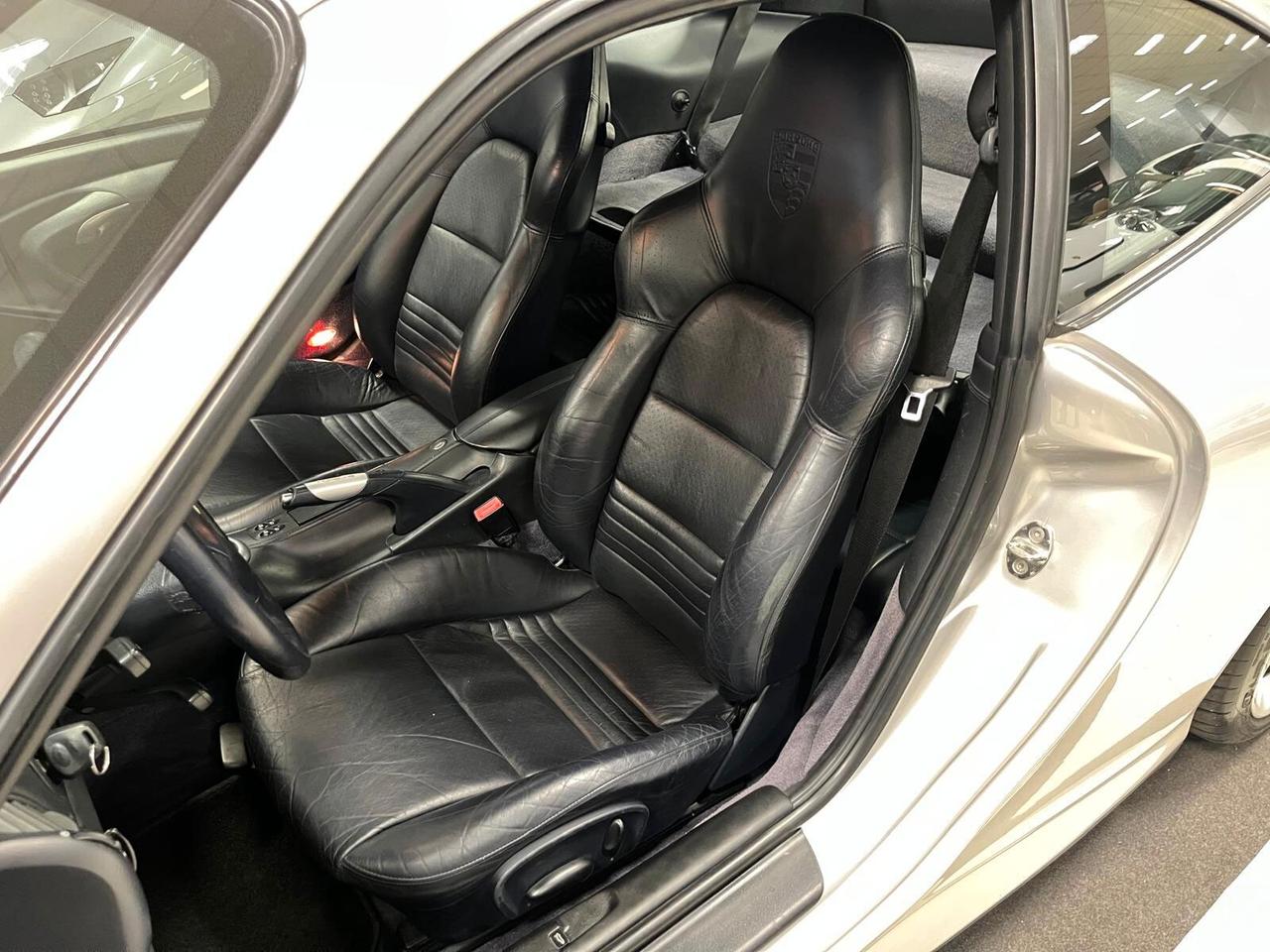 Porsche 911 Carrera 4S cat Coupé