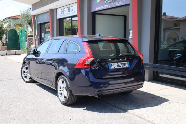 VOLVO V60 D2 Geartronic Automatica Navi Tel USB LED Cockpit