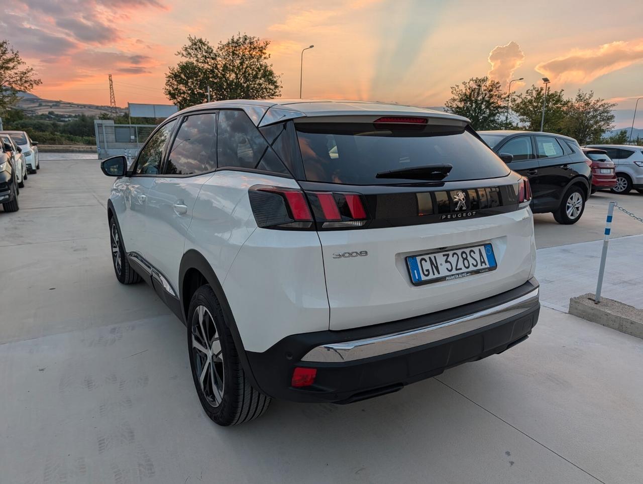 Peugeot 3008 BlueHDi 130 S&S EAT8 '23