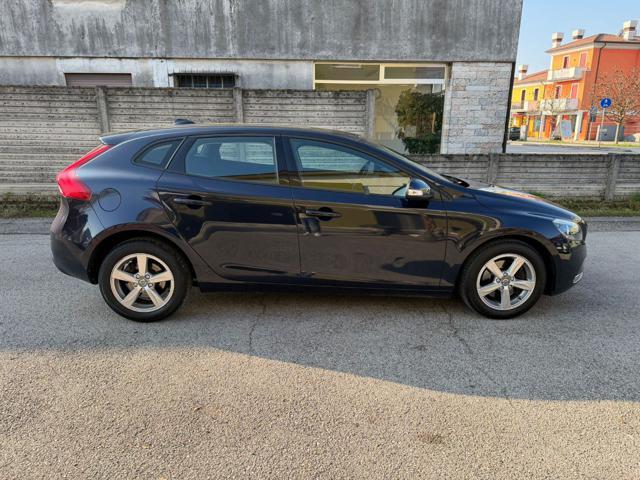 VOLVO V40 D2 2.0 euro 6
