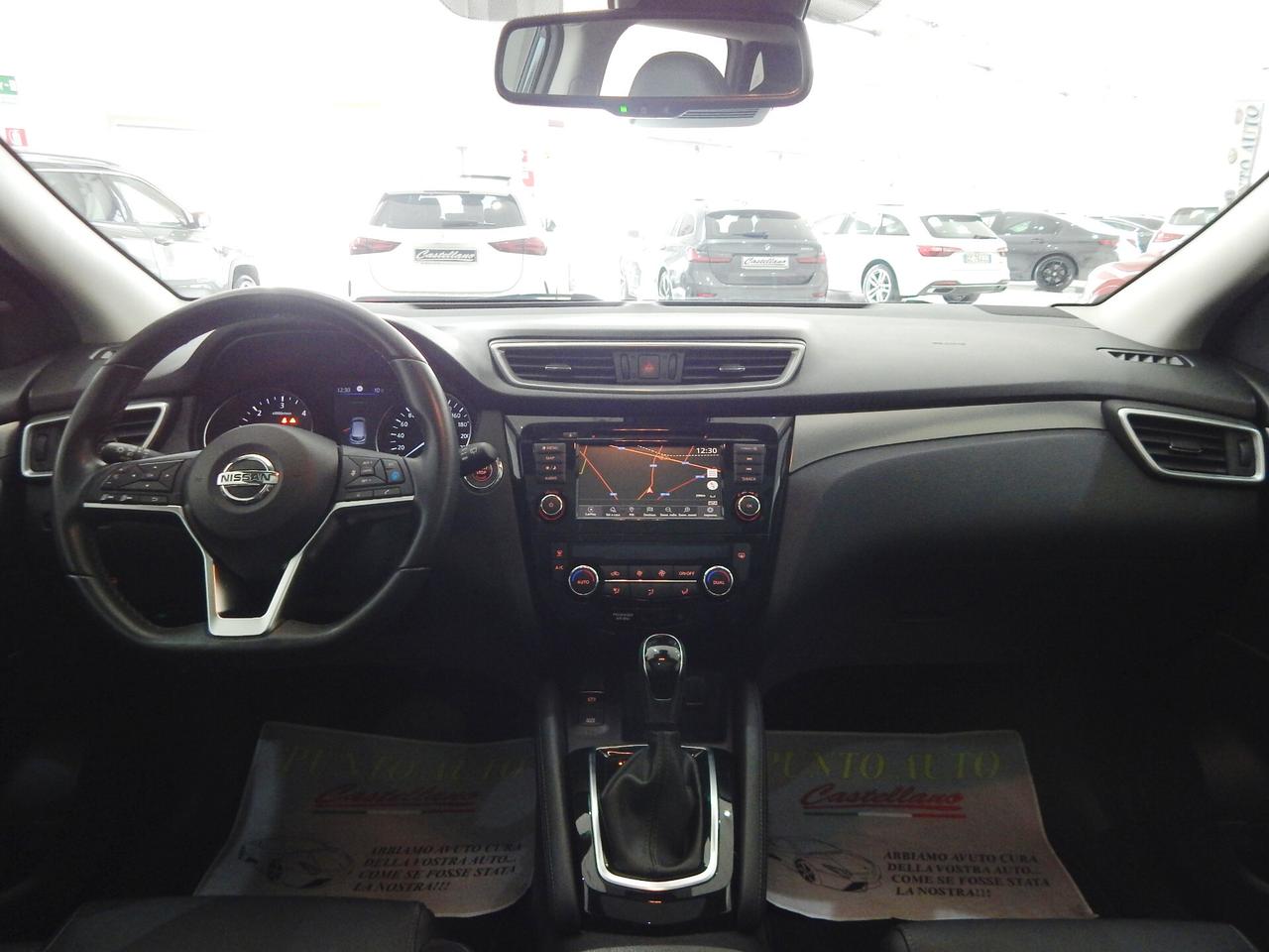 Nissan Qashqai 1.5 dci Tekna 115cv dct TETTO-NAVI-PELLE-RADAR-LED