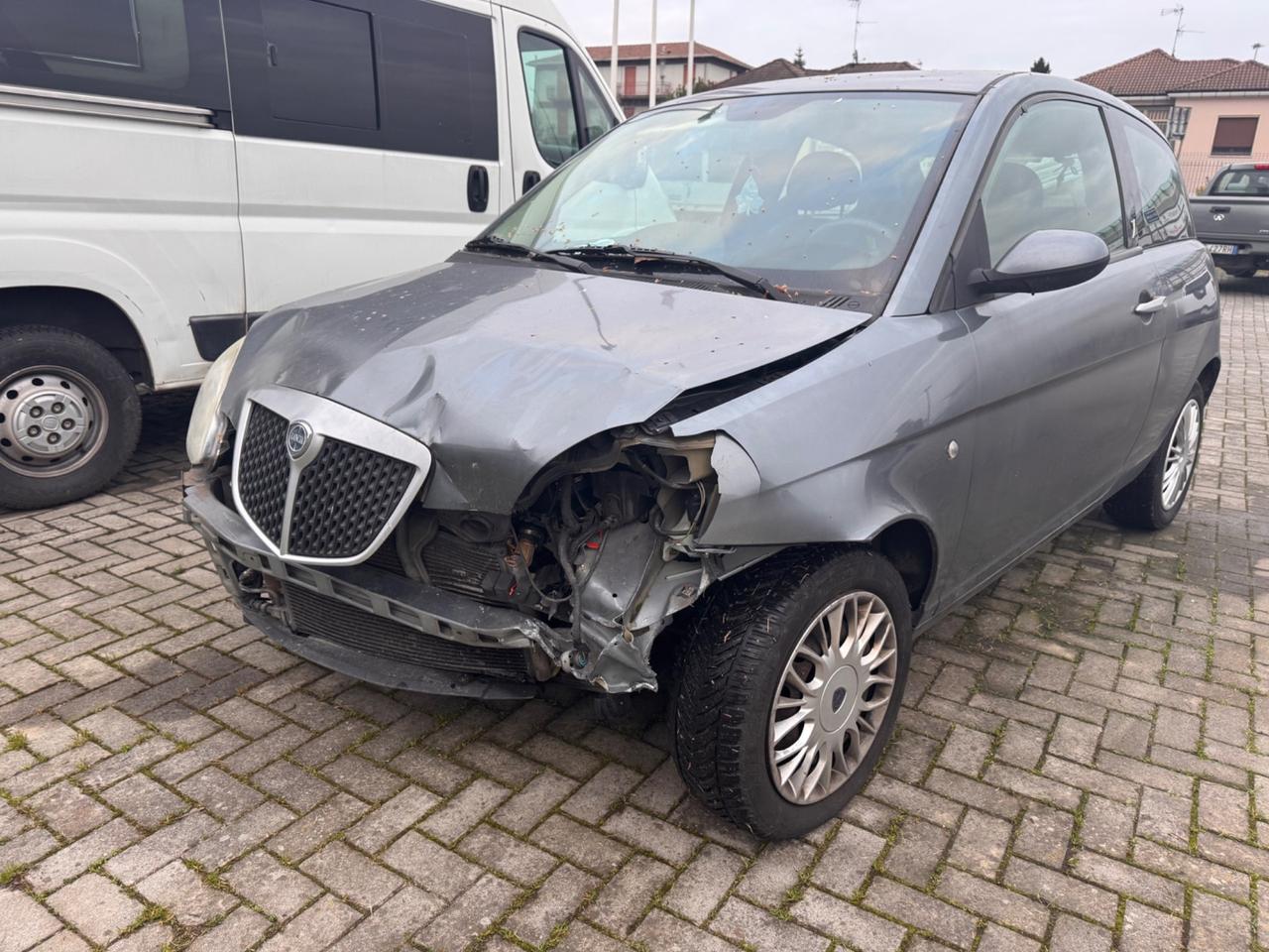 Lancia Ypsilon 1.2 Argento