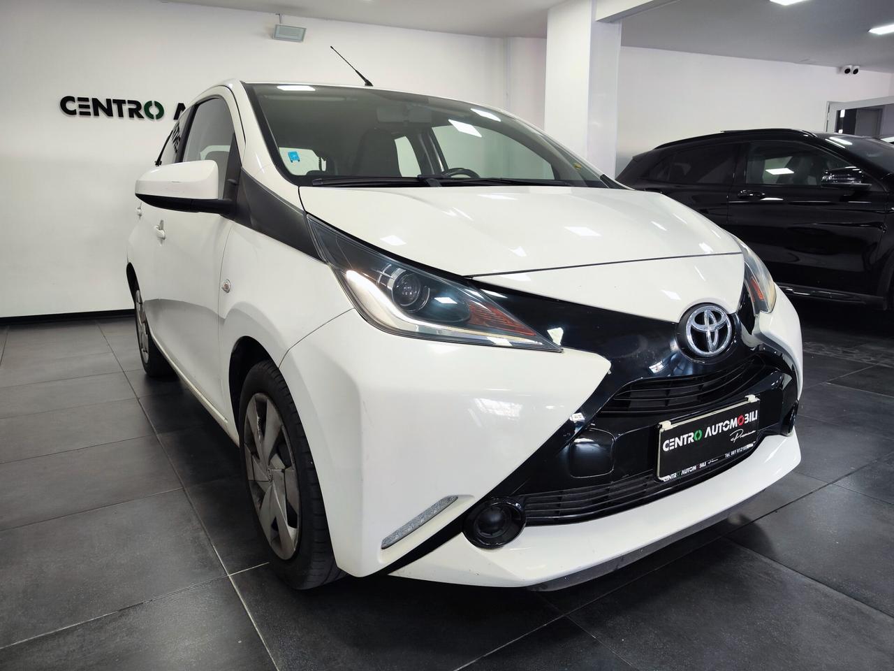 Toyota Aygo 1.0 VVT-i 69 CV 5 porte x-wave