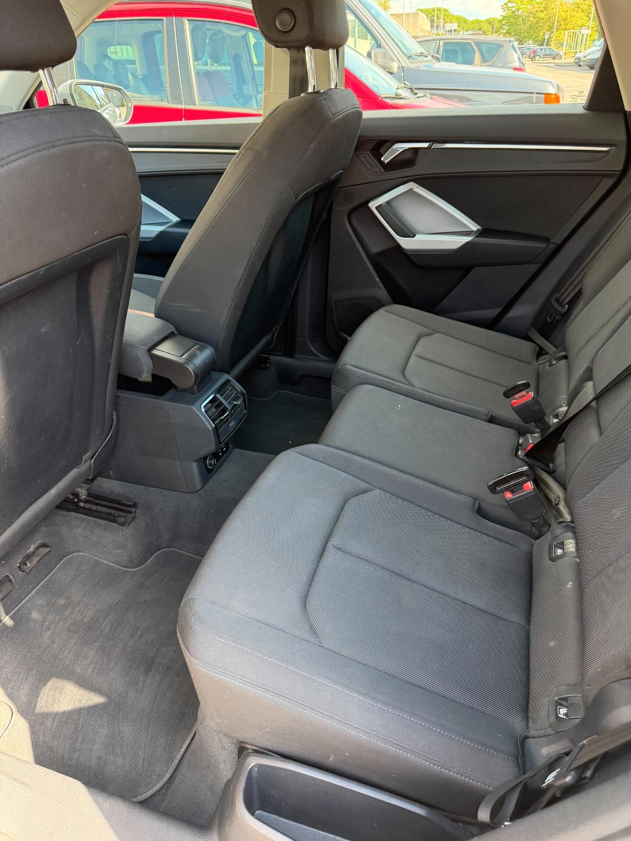 Audi Q3 35 TDI S tronic Business virtual nuovo modello