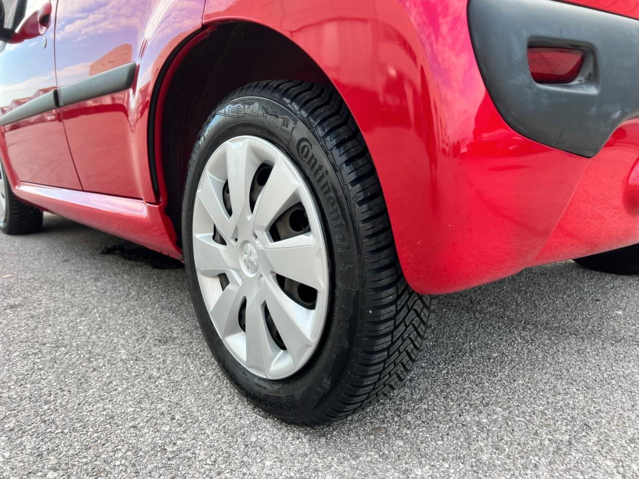 Peugeot 107 1.0 68CV 5p. Superga