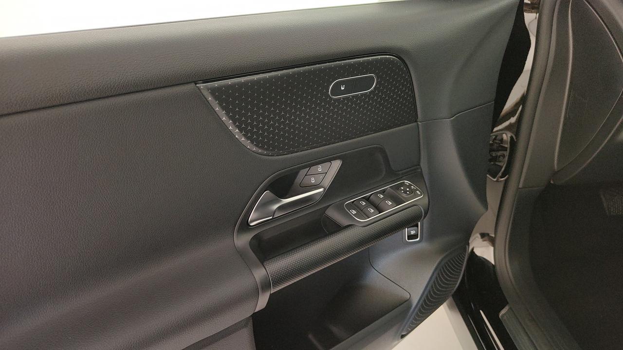 Mercedes-Benz GLA-H247 2023 - GLA 180 d Progressive Advanced auto