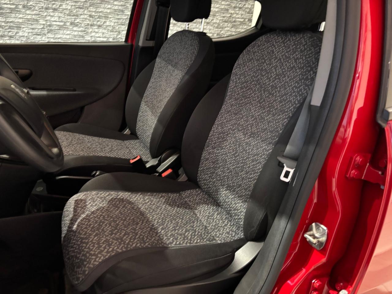 Lancia Ypsilon 1.2 69 CV 5 porte GPL