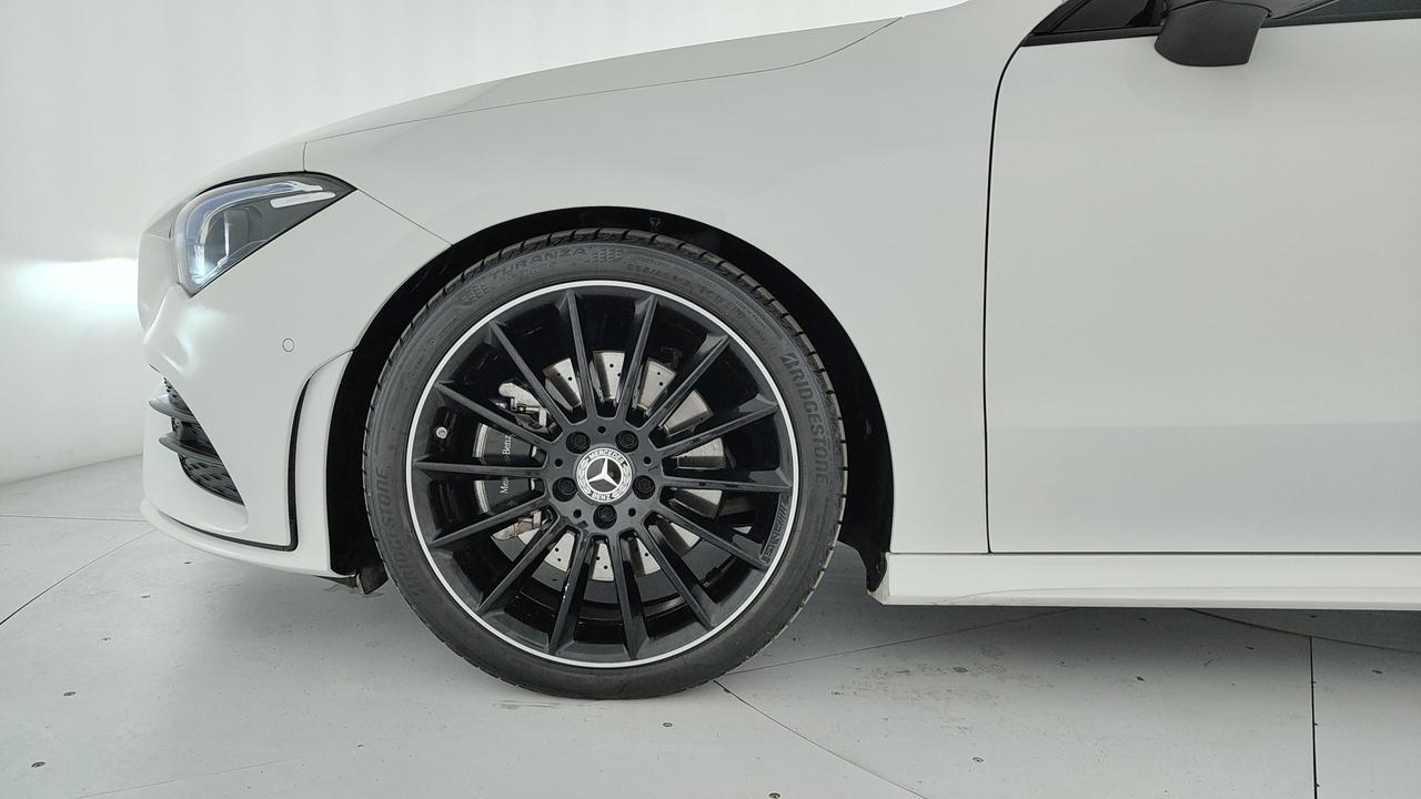 Mercedes-Benz CLA Sh.Brake - X118 - CLA Shooting Brake 200 d Premium 4matic auto