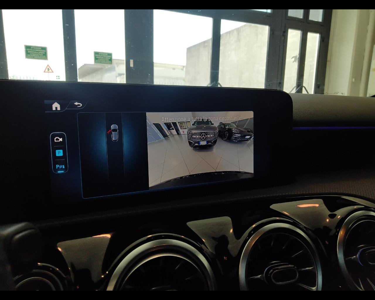 Mercedes-Benz Classe A - W177 2023 - A 180 d AMG Line Advanced Plus auto