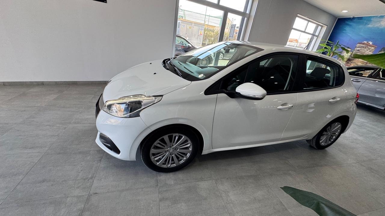 Peugeot 208 BlueHDi 75 5 porte Allure-2019