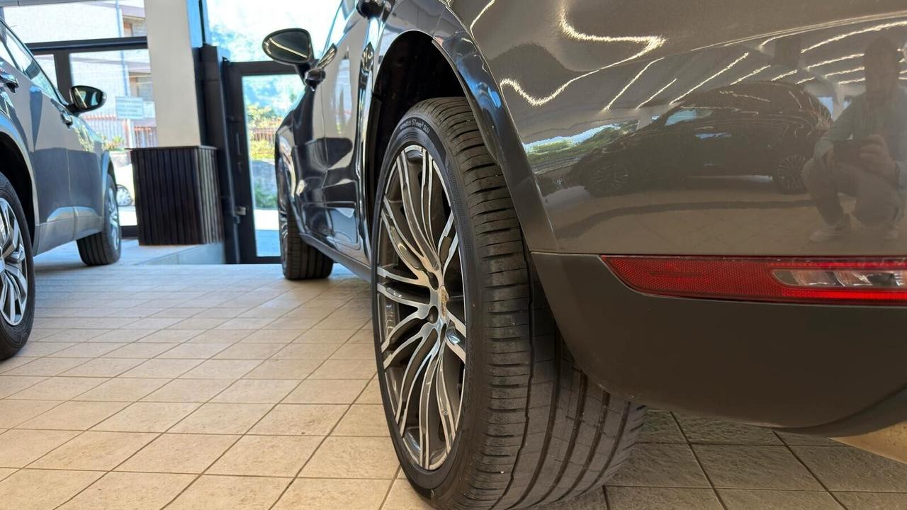 Porsche Macan S Diesel 3.0 V6 250 CV AUTOMATICO PDK - TETTO - NAVI - PELLE