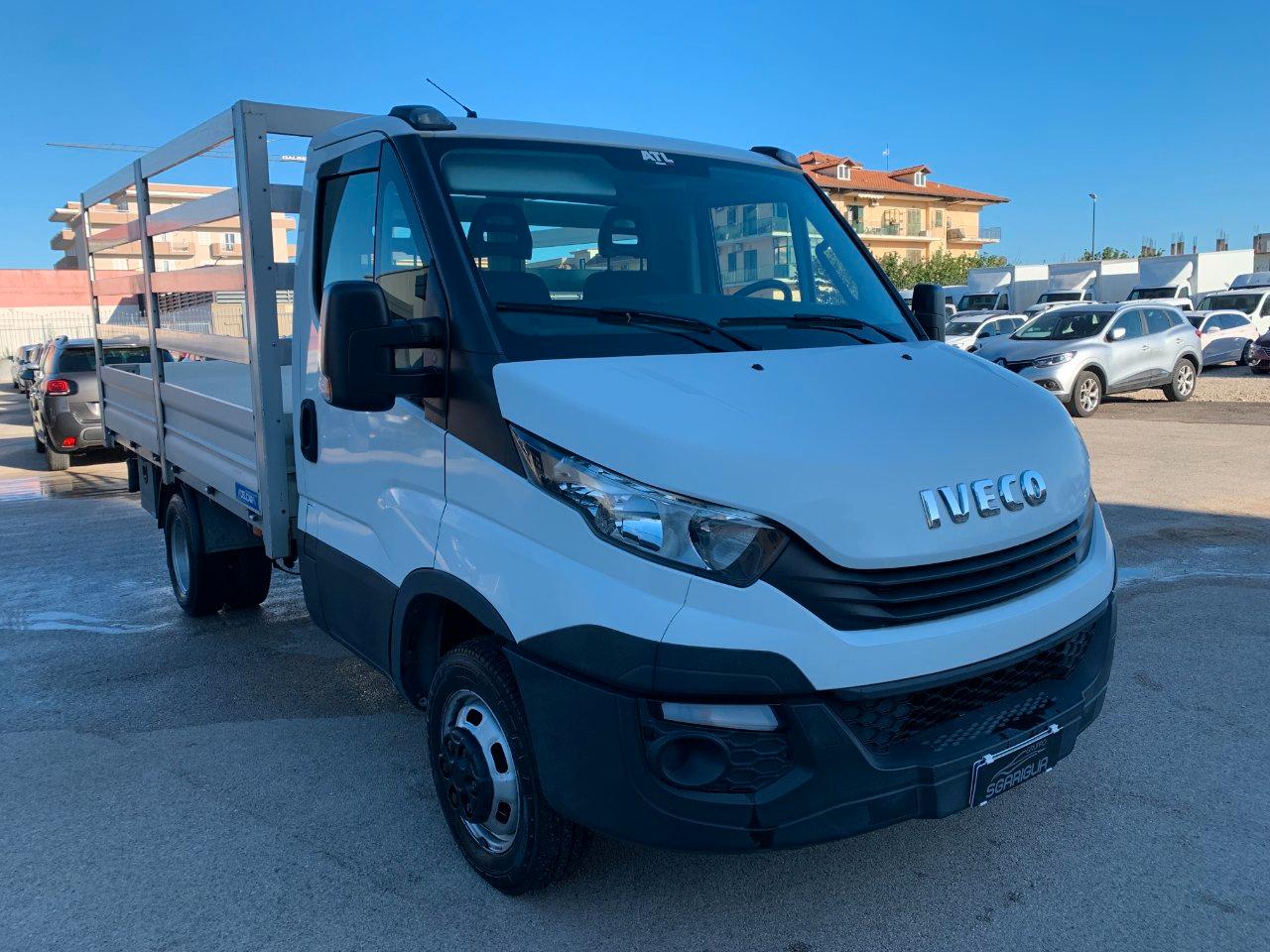 IVECO Daily 35 C 12 3 Posti Cassone