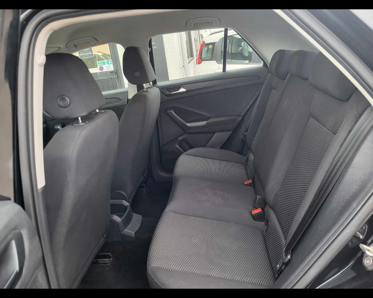 VOLKSWAGEN T-Roc 1.0 Business 110cv