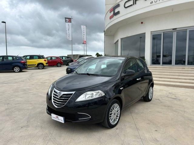 Lancia Ypsilon 1.2 8v Silver s&s 69cv E6