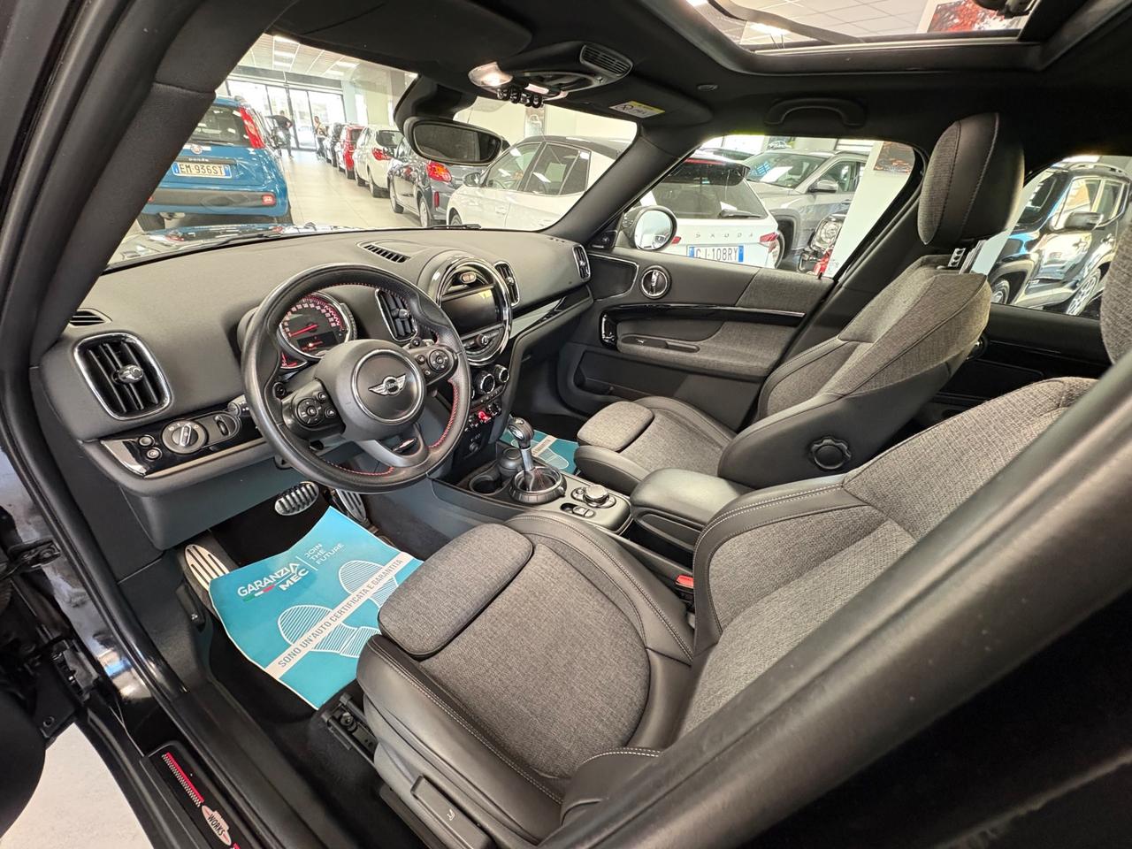 Mini Countryman ALL4 2.0 benzina 231cv 2017 TETTO