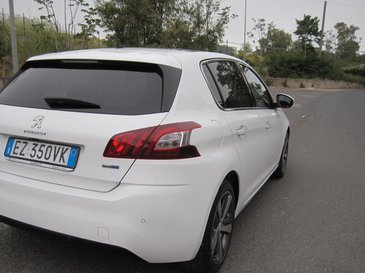 Peugeot 308 BlueHDi 120 S&S Allure