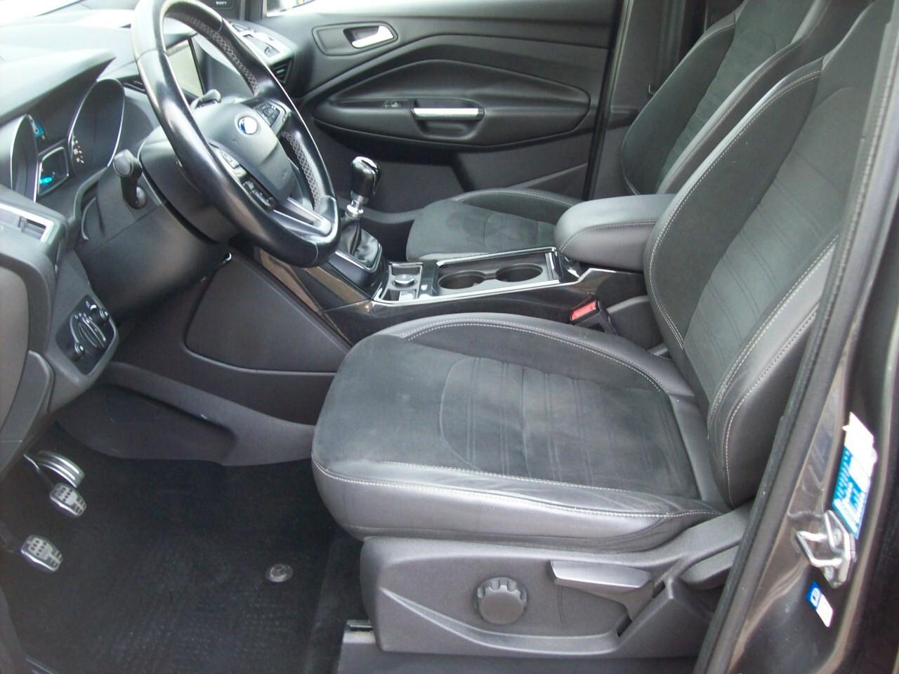 FORD KUGA 1.5 TDCI CV.120 S&S 2WD ST-LINE "2017"