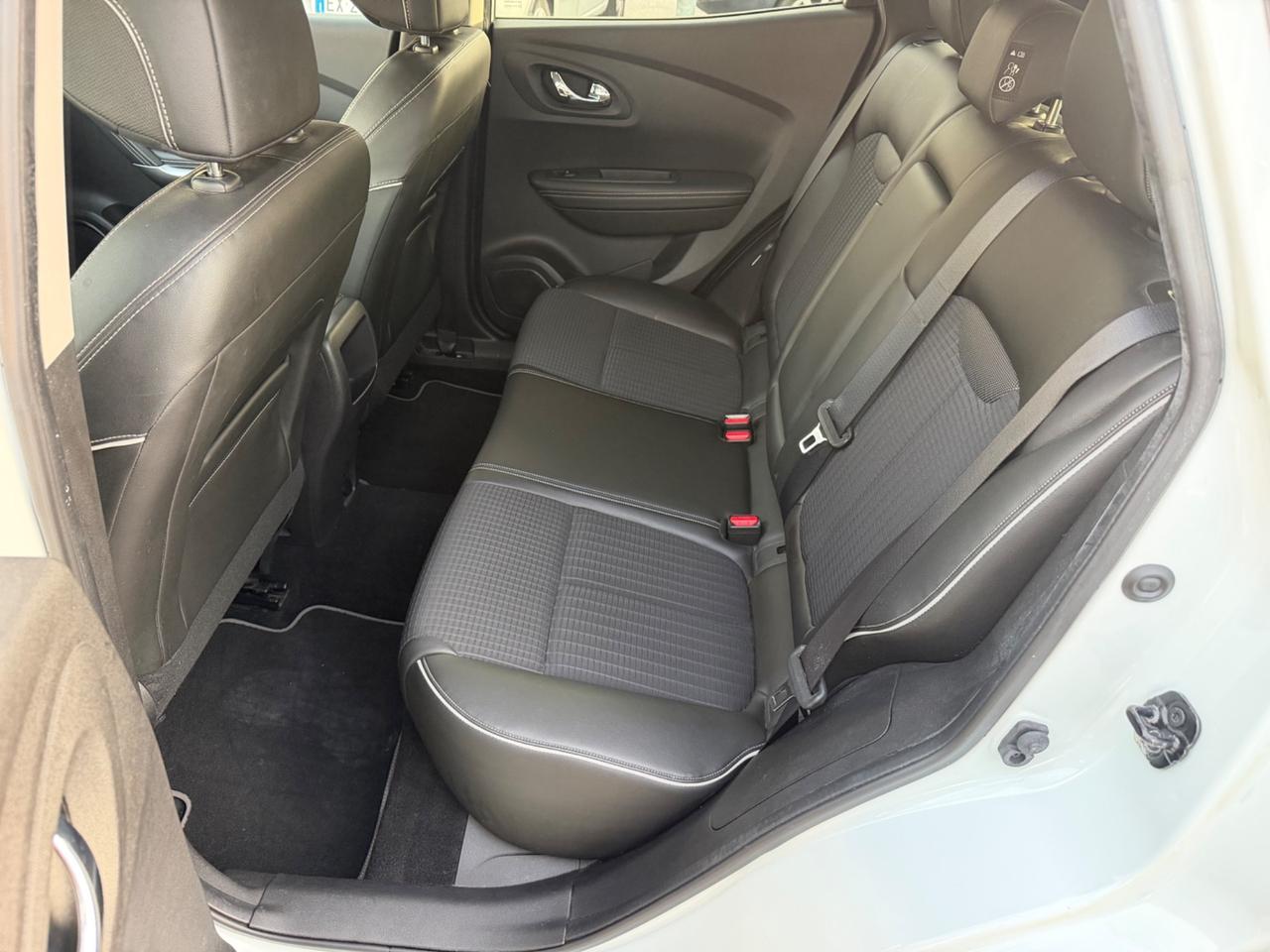 Renault Kadjar 1.5 dci 110 CV 2015 NAVIG retroc