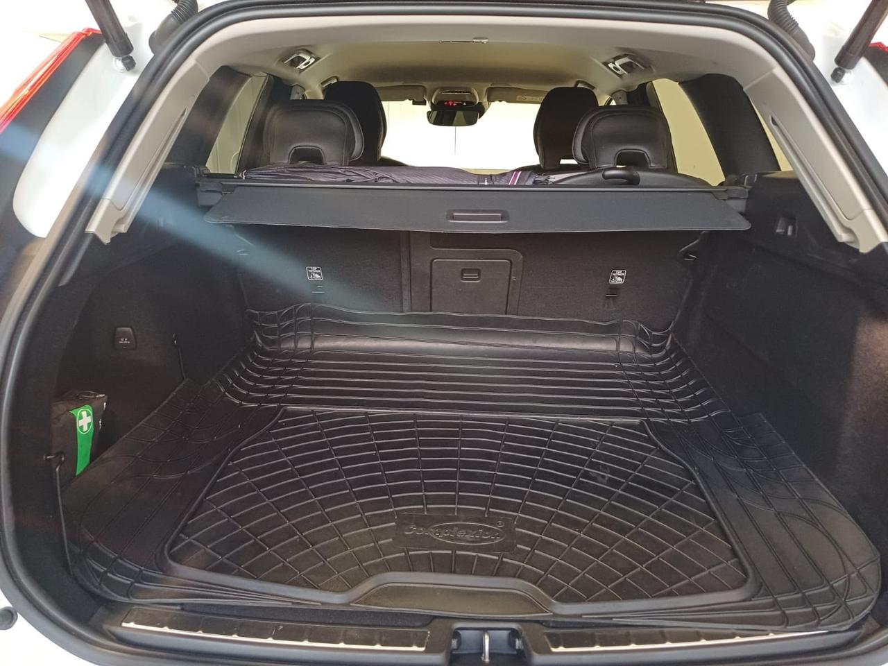 Volvo XC 60 XC60 B4 (d) AWD Geartronic Inscription