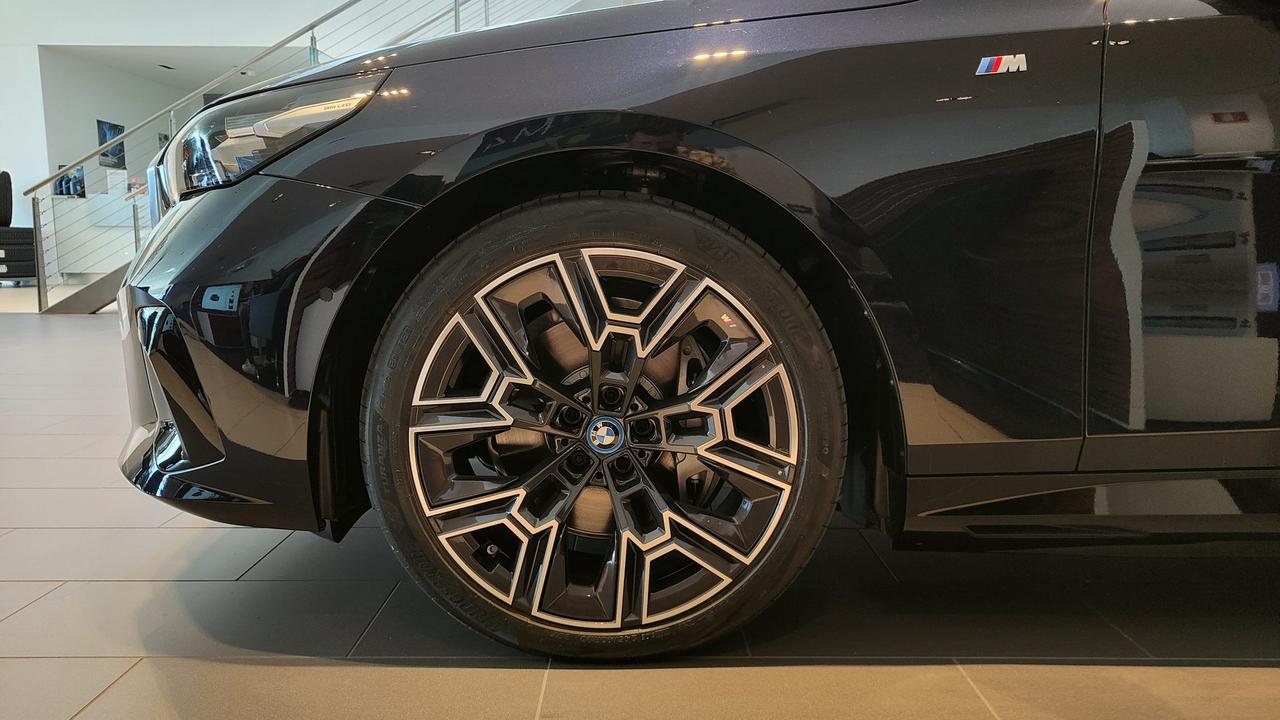 BMW BMW i5 eDrive40 Touring