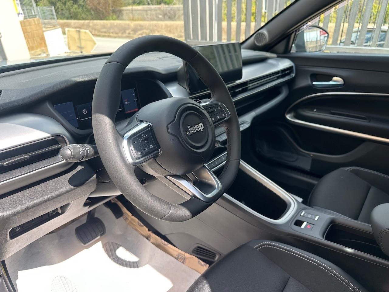 Jeep Avenger 1.2 Turbo 110 CV MHEV Summit