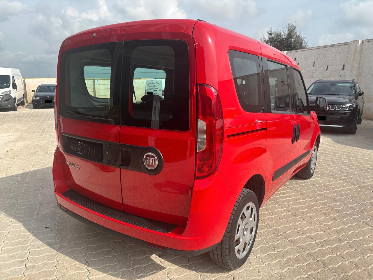 FIAT DOBLO 1.4 FIRE 16V 95CV EASY 2017