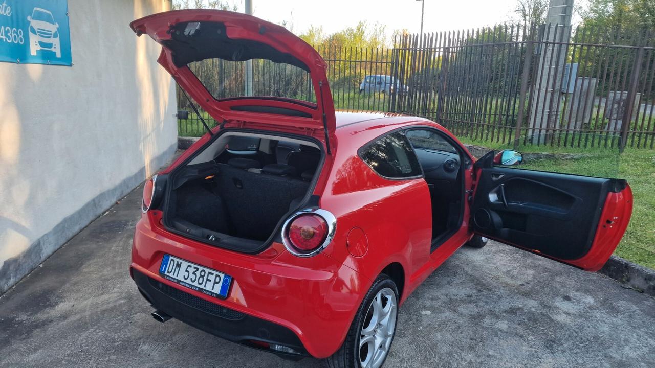 Alfa Romeo MiTo 1.6 JTDm 16V Distinctive Sport Pack