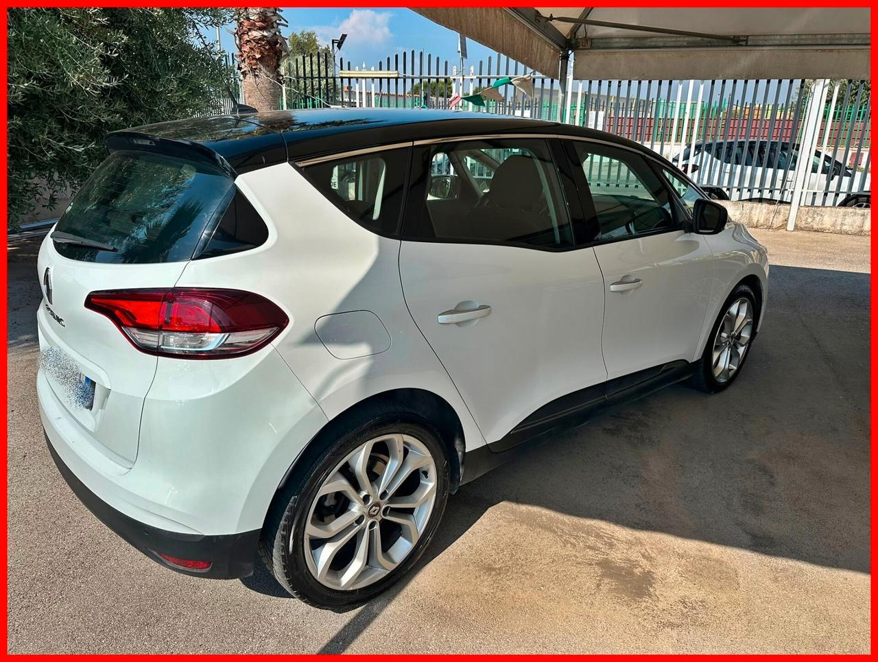 Renault Scenic Scénic Blue dCi 120 CV Initiale Paris