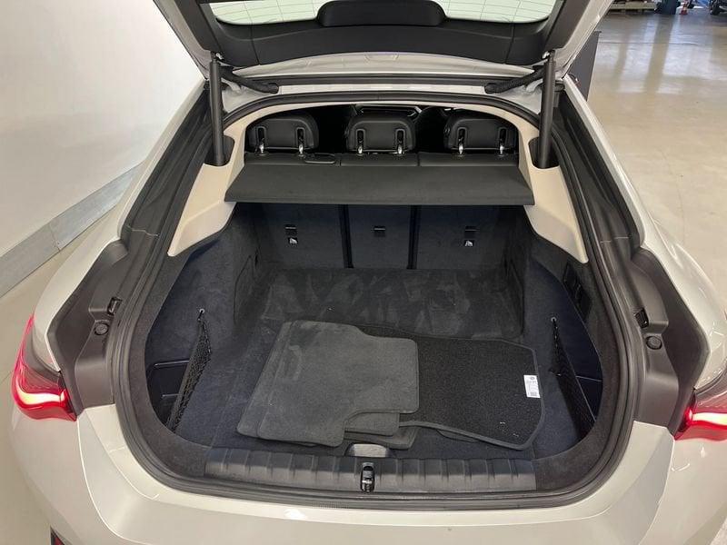 BMW i4 eDrive 40 Sport