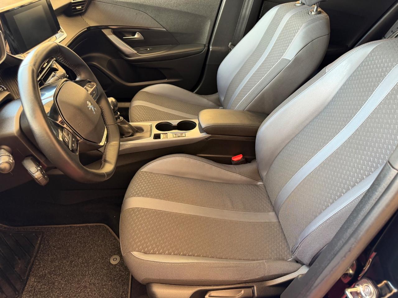 Peugeot 2008 BlueHDi 110 S&S Allure Pack