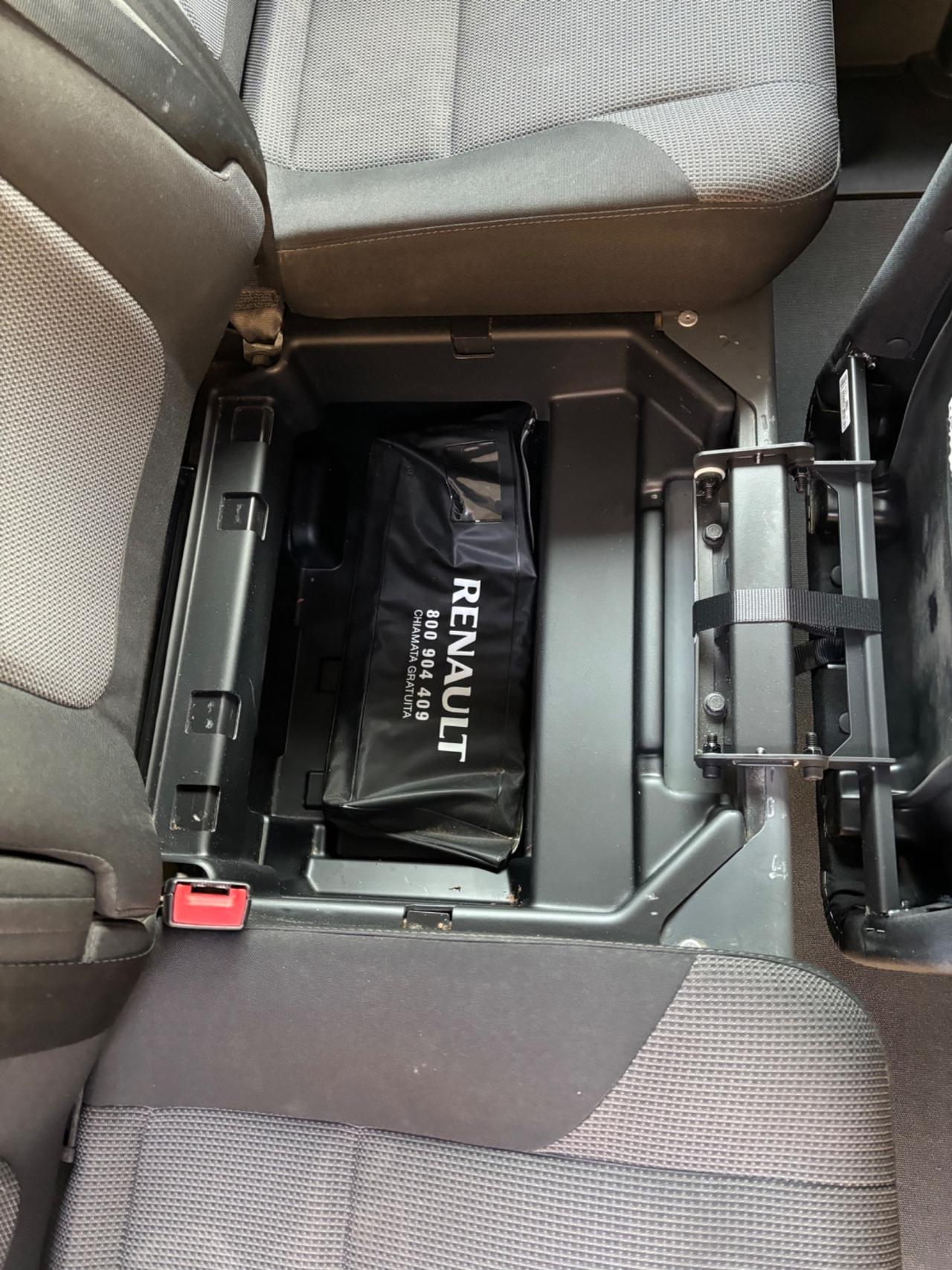 Renault Trafic T27 2.0 dCi 120CV 6 POSTI - 05/2021