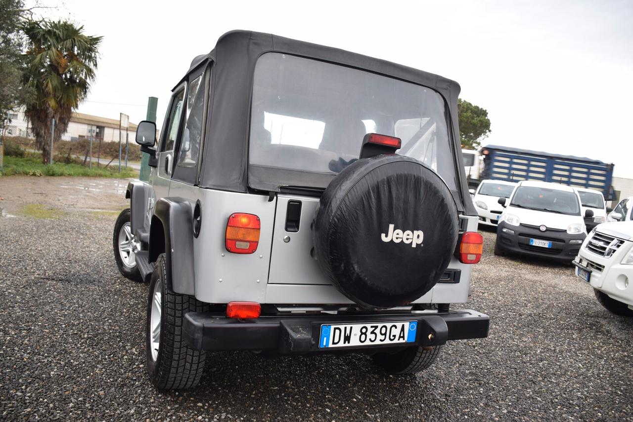 Jeep Wrangler 4X4 2.4 cat 143CV 6M Sport CORTA