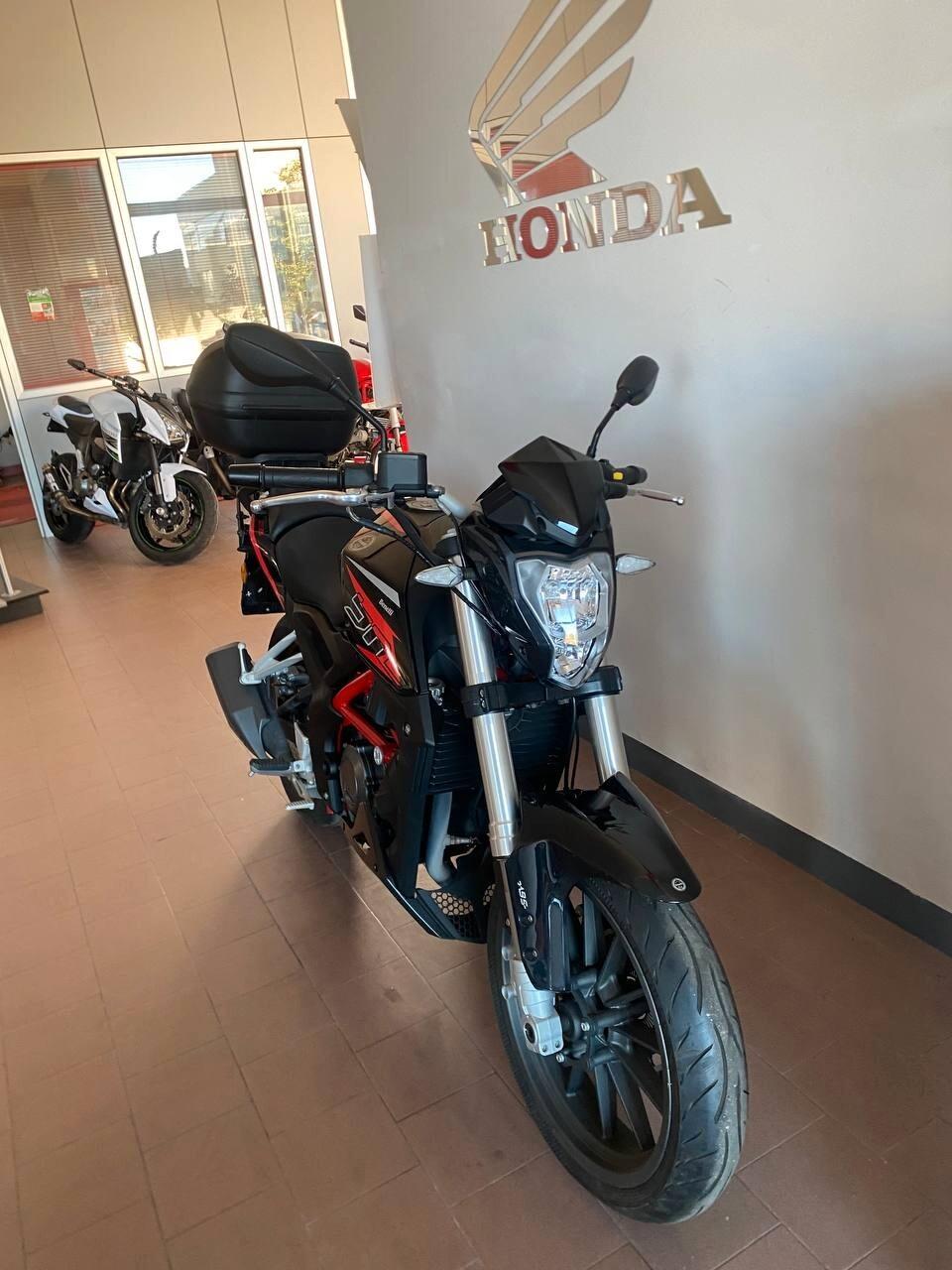 Benelli BN 251