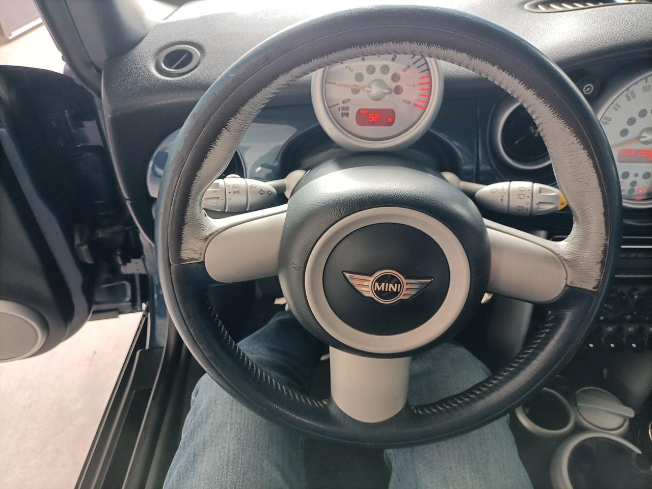 Mini 1.6 16V CV 116 Cooper Checkmate 11/2005