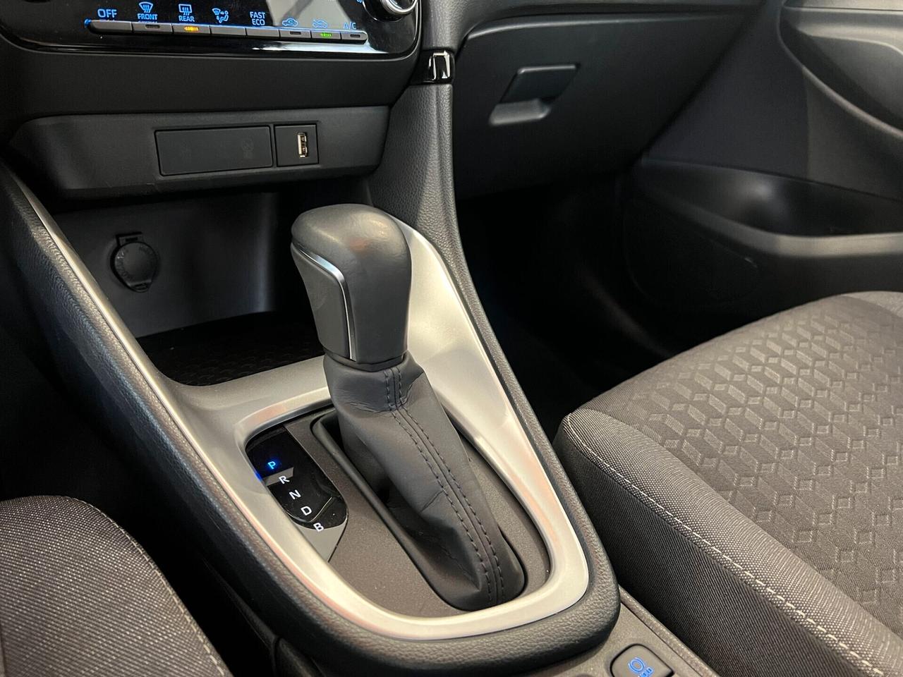 Toyota Yaris 1.5 Hybrid 5 porte Trend