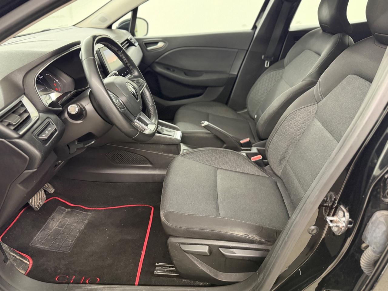 Renault Clio FULL HYBRID (anno 2021)