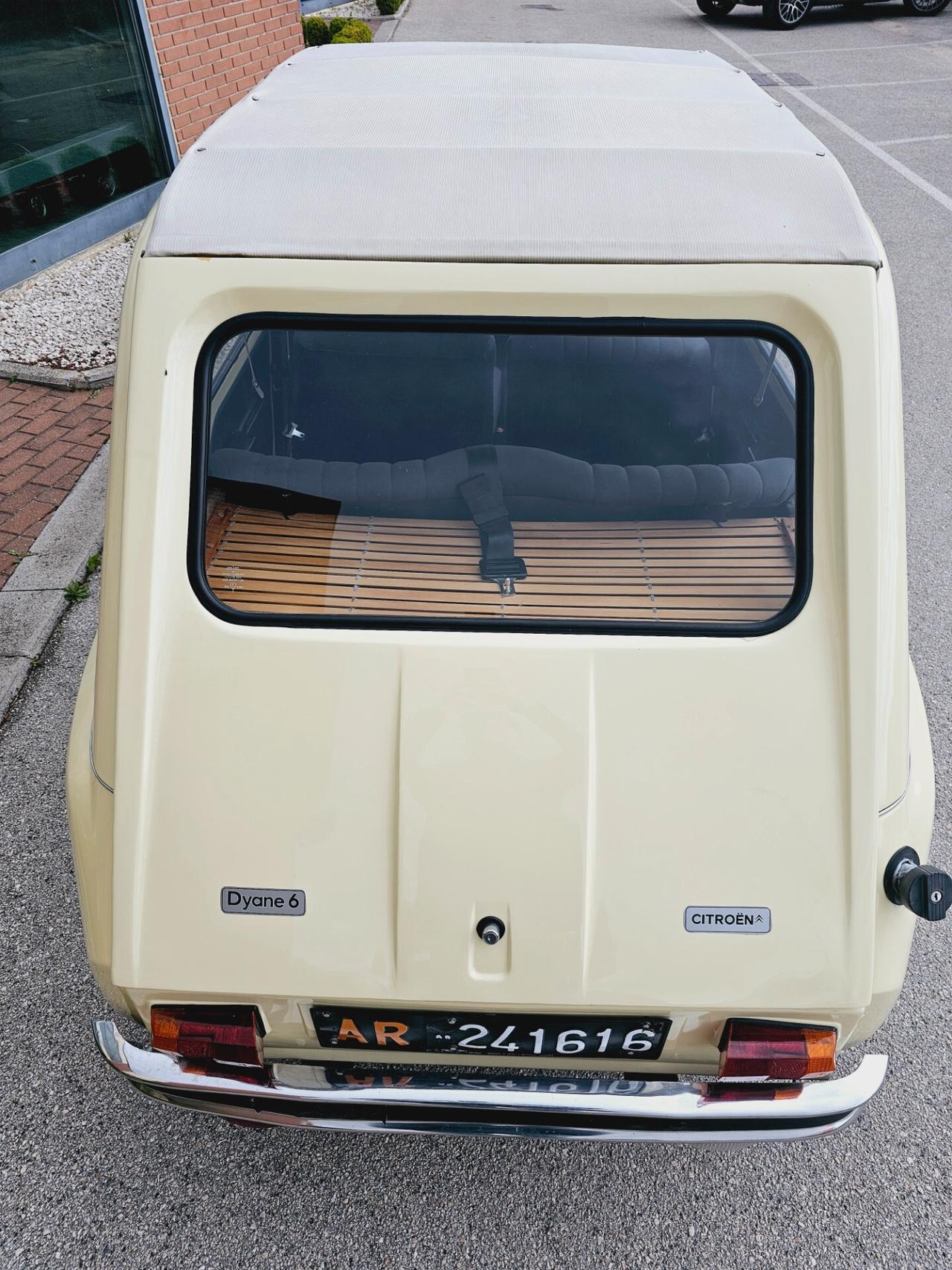 Citroen 2CV 6 Special Diane