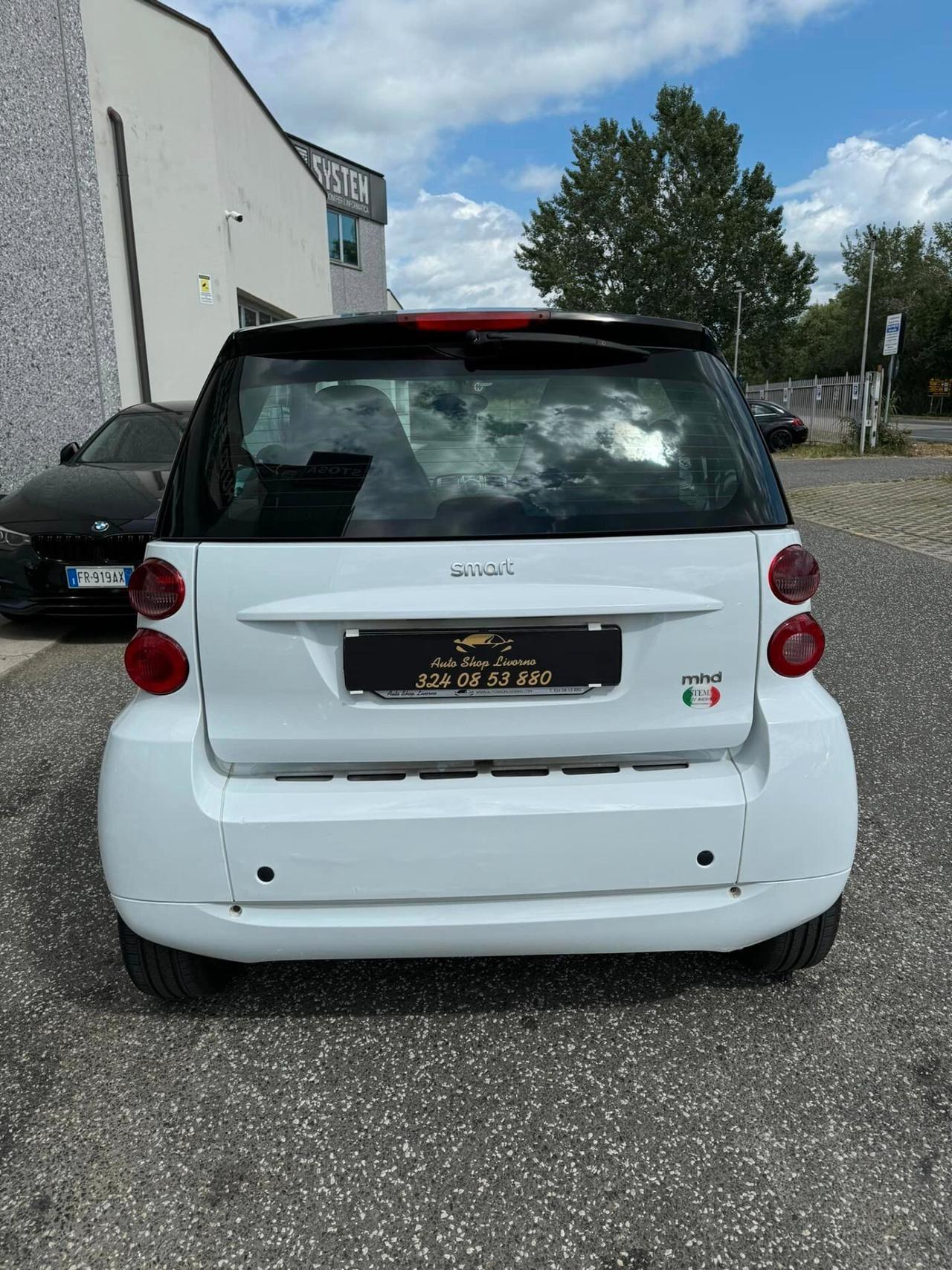 Smart ForTwo 1000 52 kW MHD coupé pure