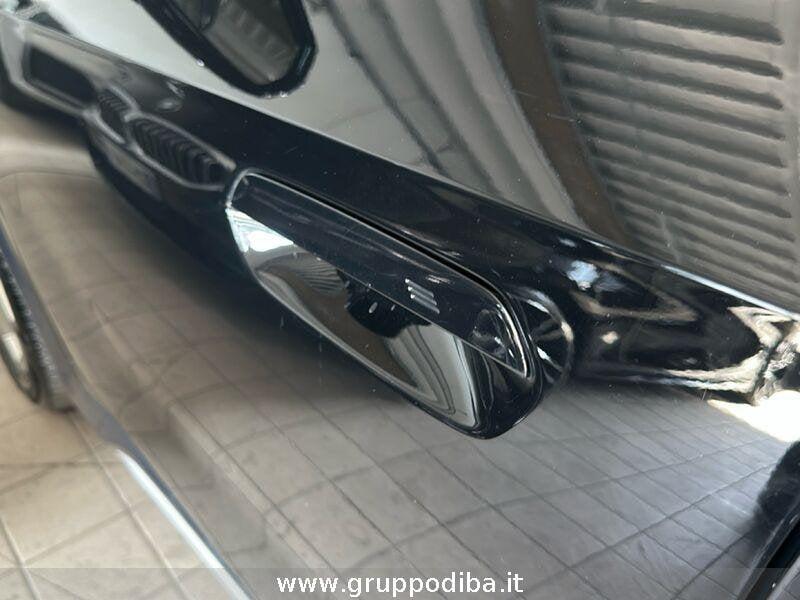 BMW X1 U11 sdrive18d X-Line auto