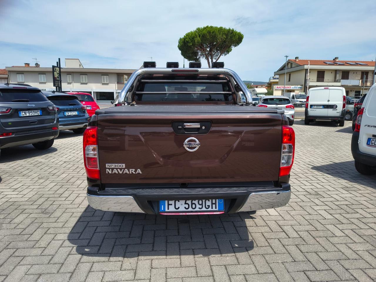 Nissan Navara 2.3 dCi 4WD Double Cab 190CV *5 POSTI*