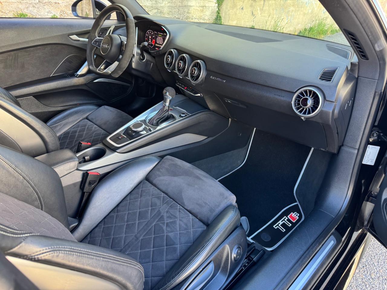 Audi TTS S tronic Quattro