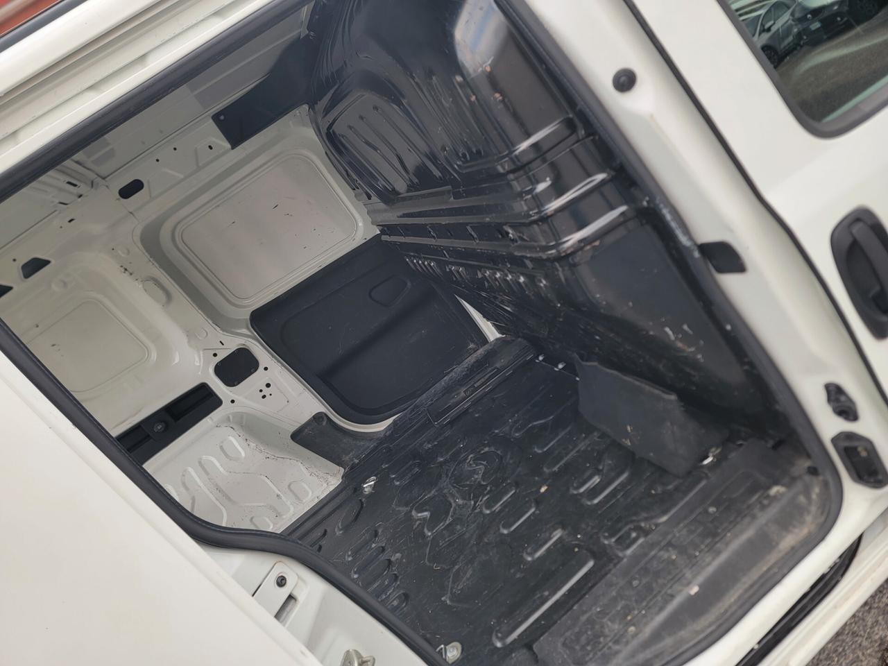 Fiat Doblò 1.6 jtd 3 posti euro 6 garanzia 12 mesi