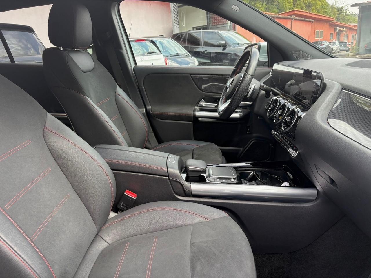 Mercedes-benz GLA 200 d Automatic Premium AMG Unipro Ufficiale Mercedes Permute Rate Garanzia