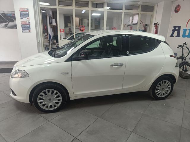 LANCIA Ypsilon 1.2 69 CV 5 porte GPL Ecochic Silver