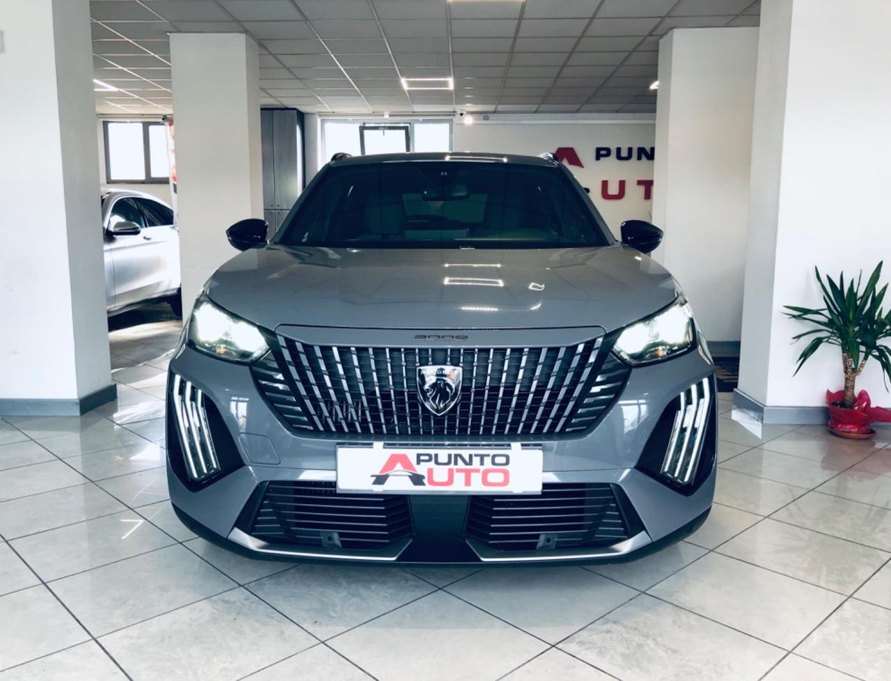 Peugeot 2008 1.2 benz 100 S&S Allure