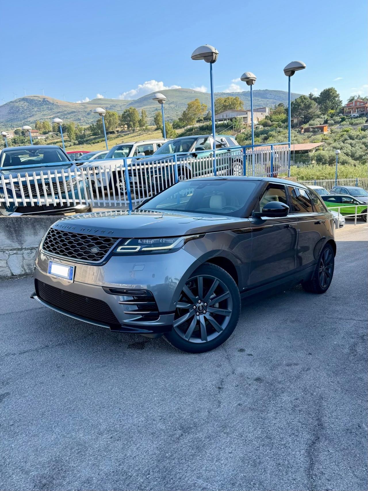 Range Rover Velar 2.0D I4 240 CV R-Dynamic