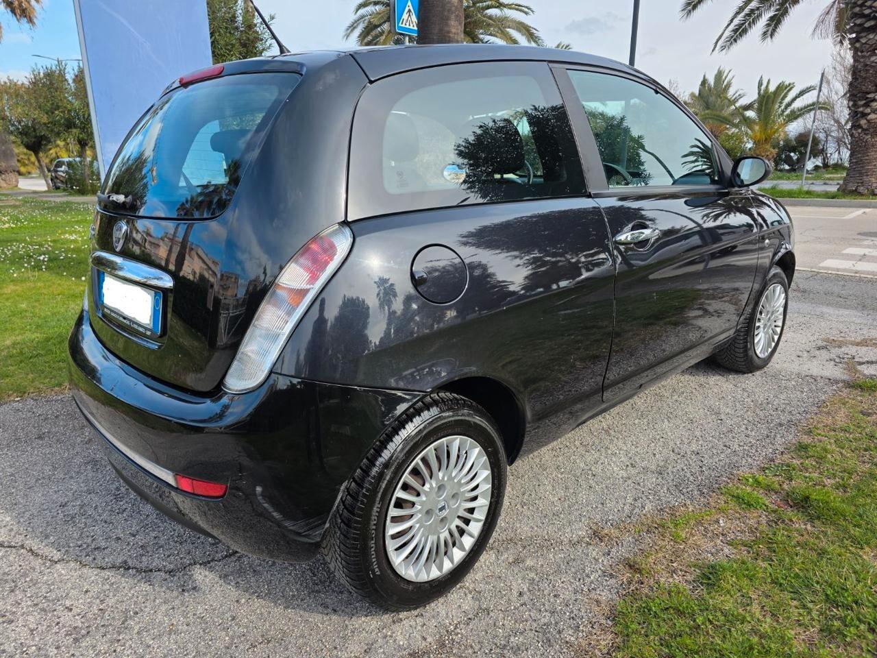 Lancia Ypsilon 1.3 Multijet 16V Argento