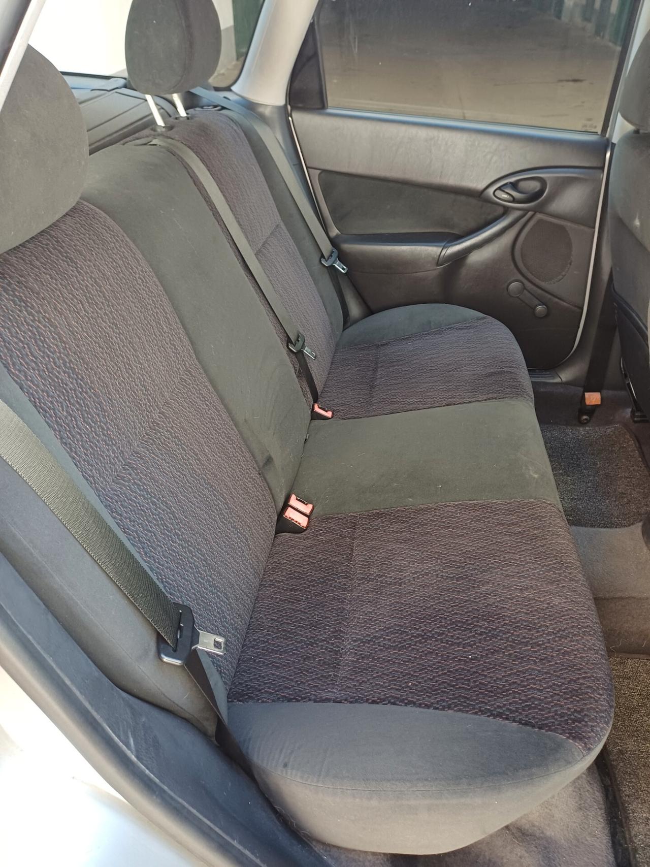 Ford Focus 1.8 TDDi cat SW Zetec